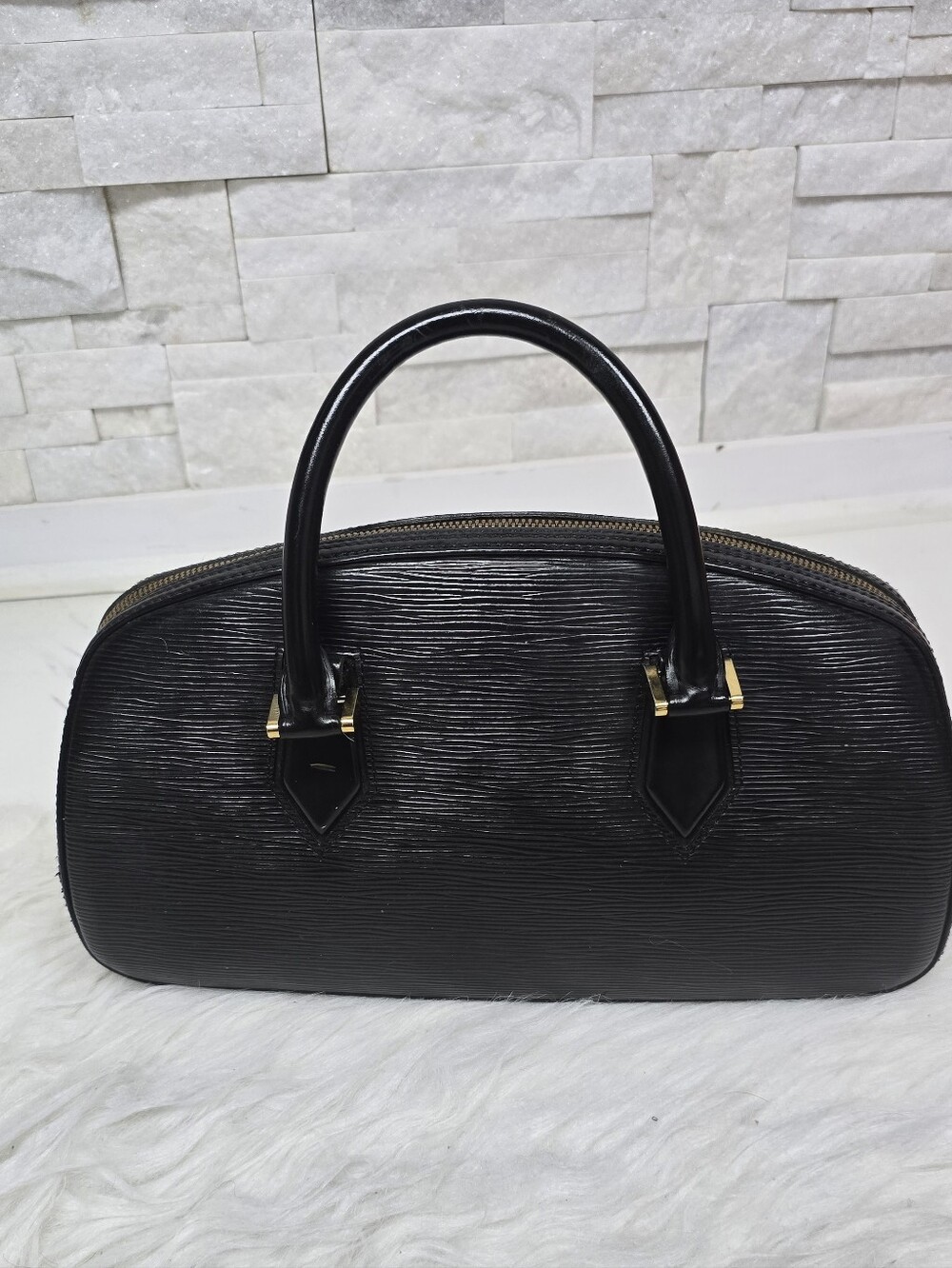 Louis Vuitton Black Epi Leather Dome Satchel with Gold Hardware - Picture 5 of 15